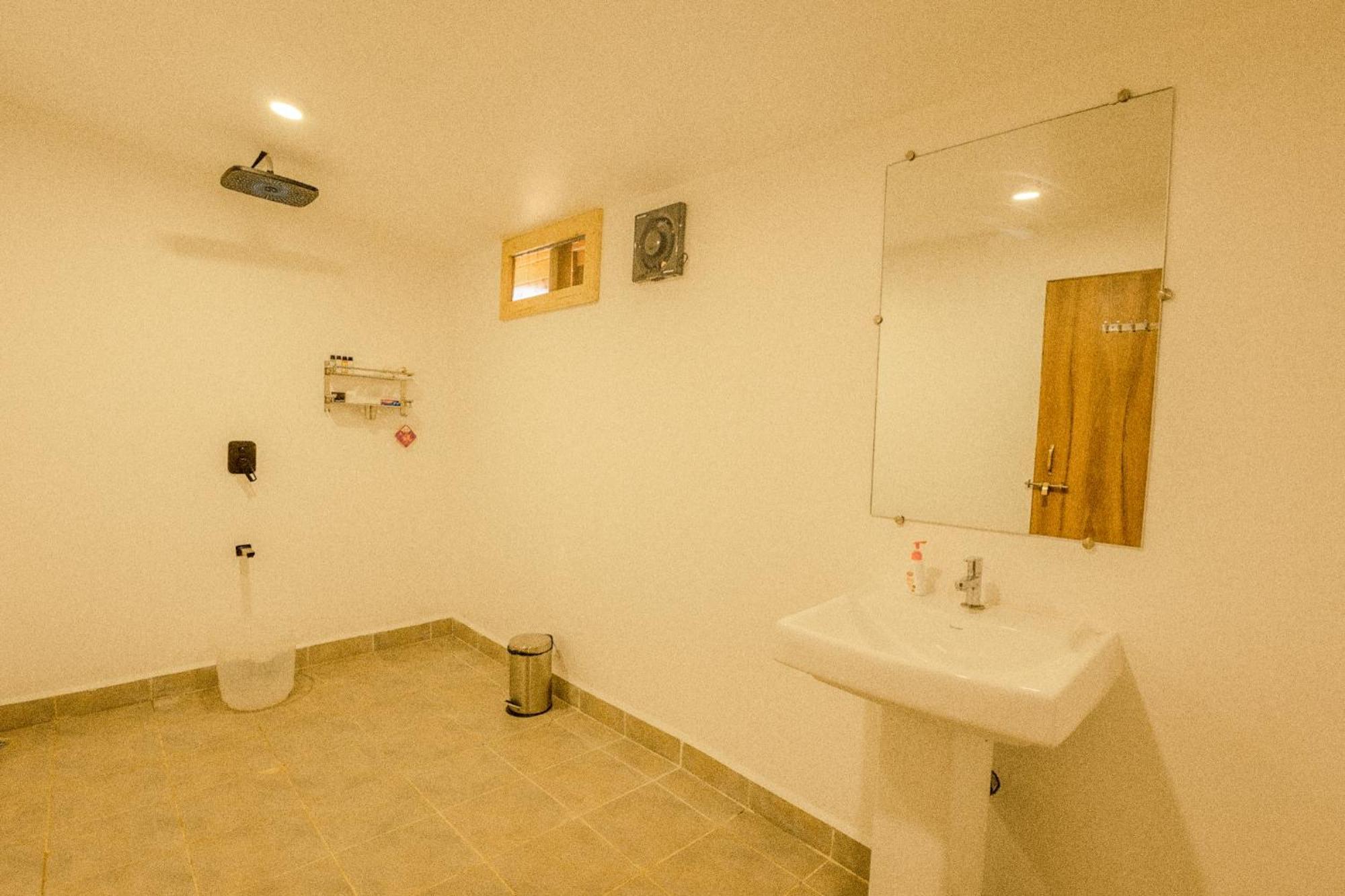 The O2H Agonda Beach Resort Ngoại thất bức ảnh