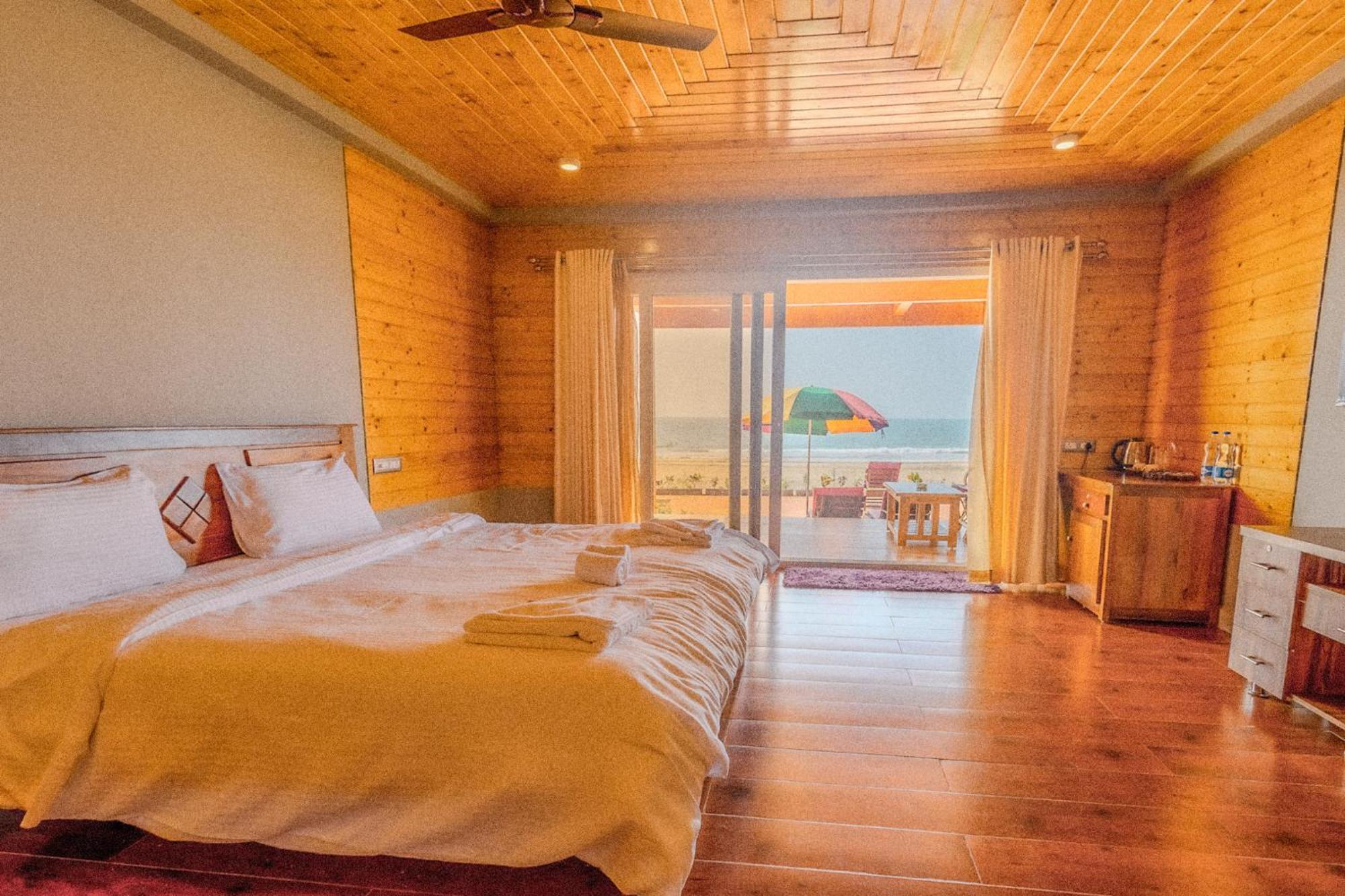 The O2H Agonda Beach Resort Ngoại thất bức ảnh